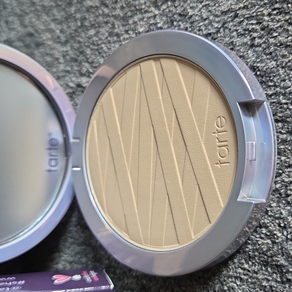 Tarte Cosmetics Face Tape Pressed Powder in: 20S - Picture 5 of 8